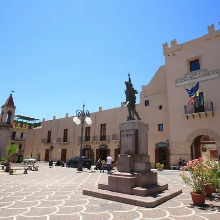 Flore Semesterbostad *