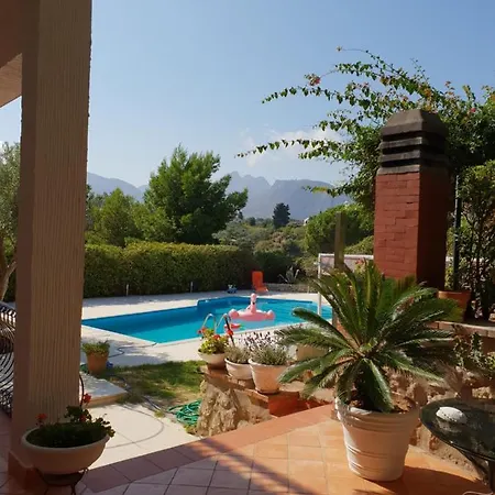 Holiday home Flore Casteldaccia